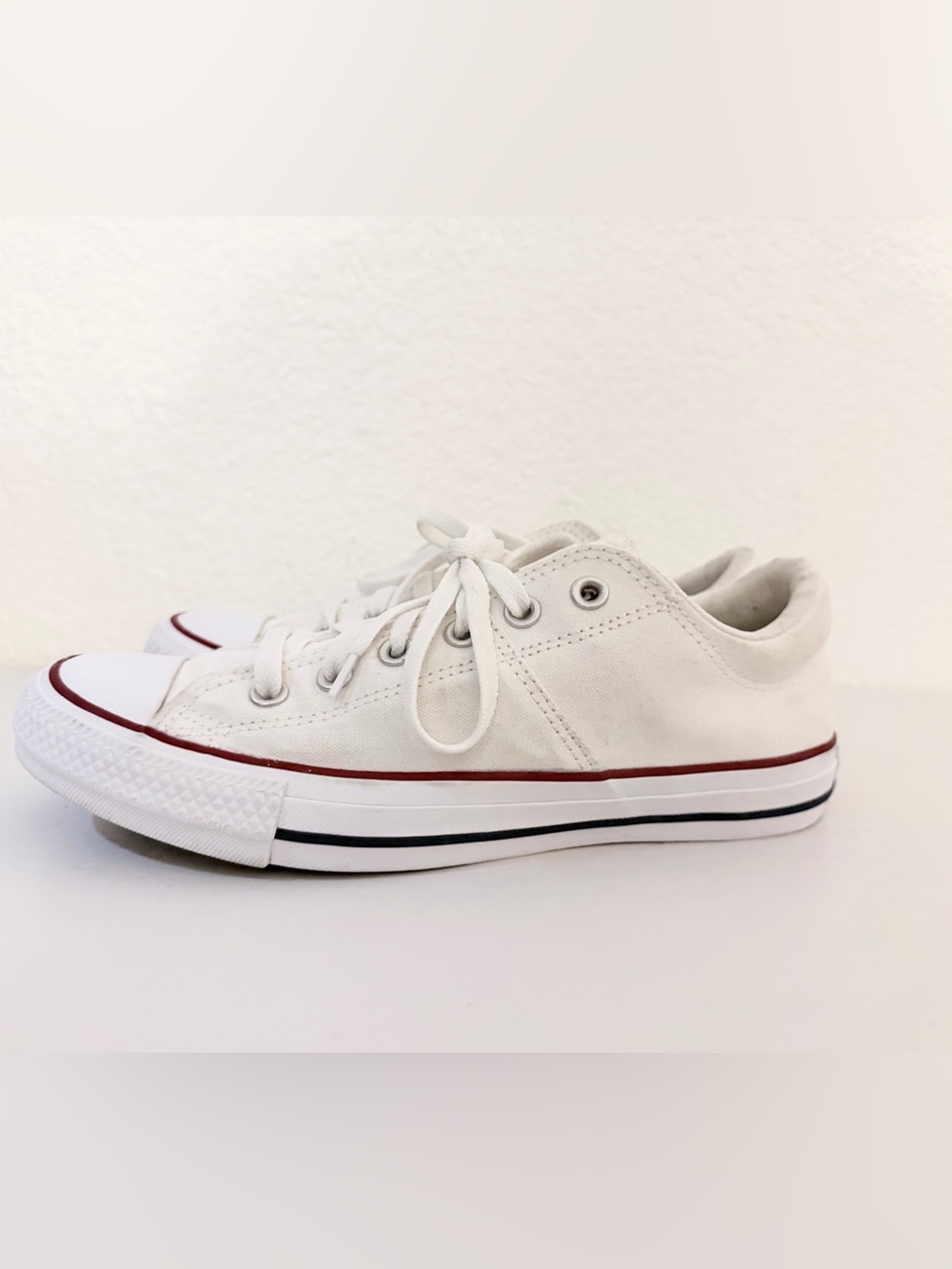 CONVERSE Chuck Taylor All Star Madison Low Top Sneaker Size 9 Great Condition